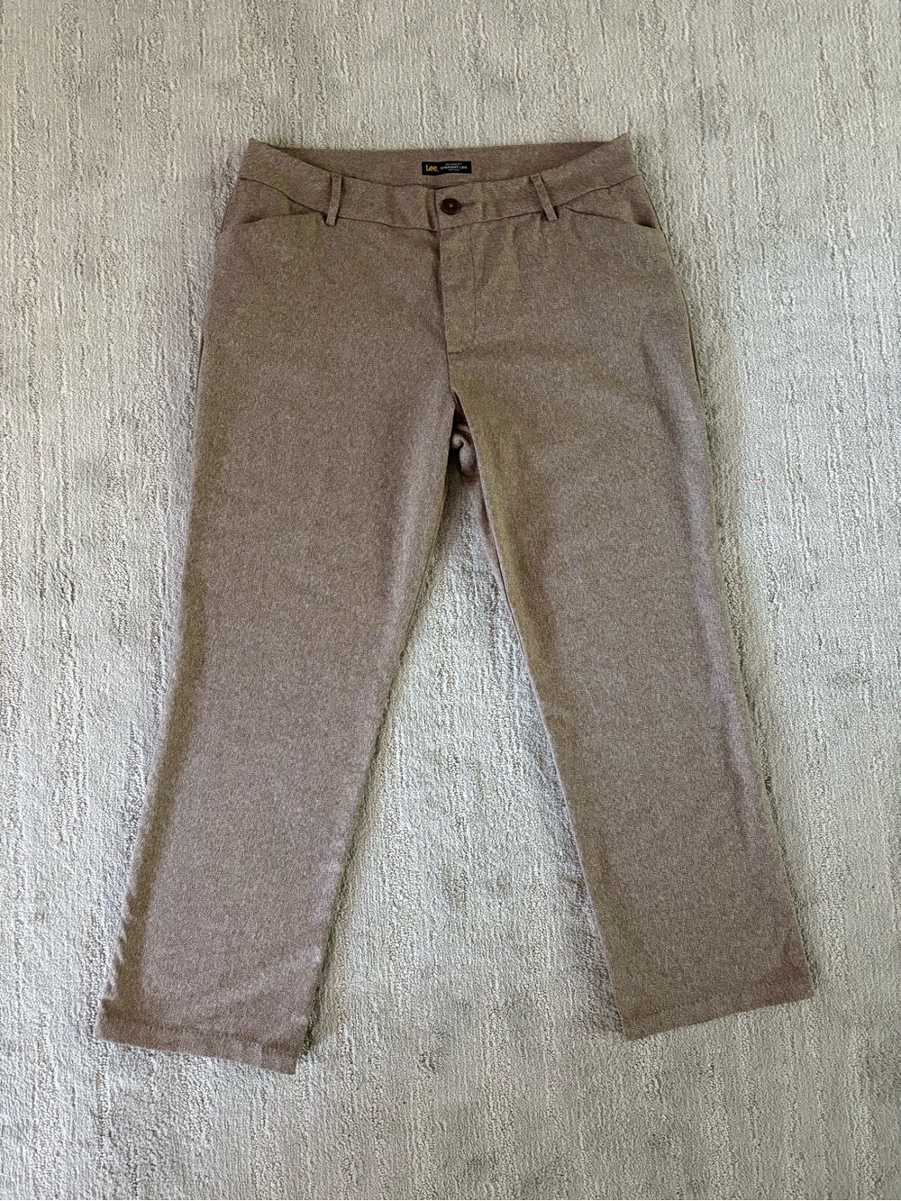 Lee Women’s 14P Petite Wrinkle-Free Straight Leg Pants Taupe Office Casual